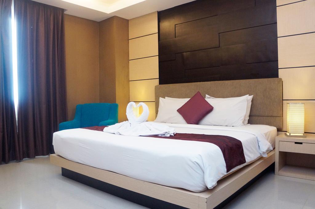 Orchardz Hotel Ayani Pontianak Extérieur photo